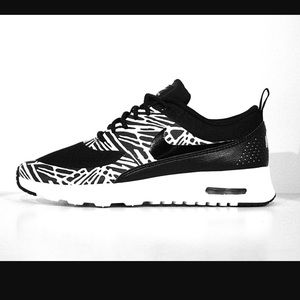 Nike women's Air Max Thea